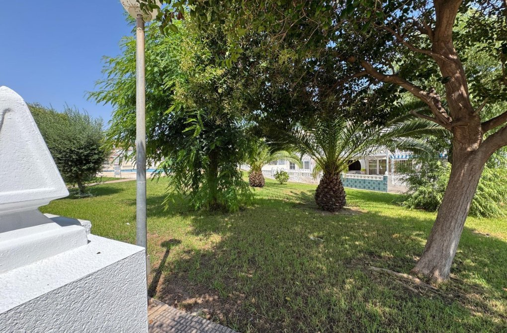 Resale - Terraced house - Torrevieja - Playa del cura