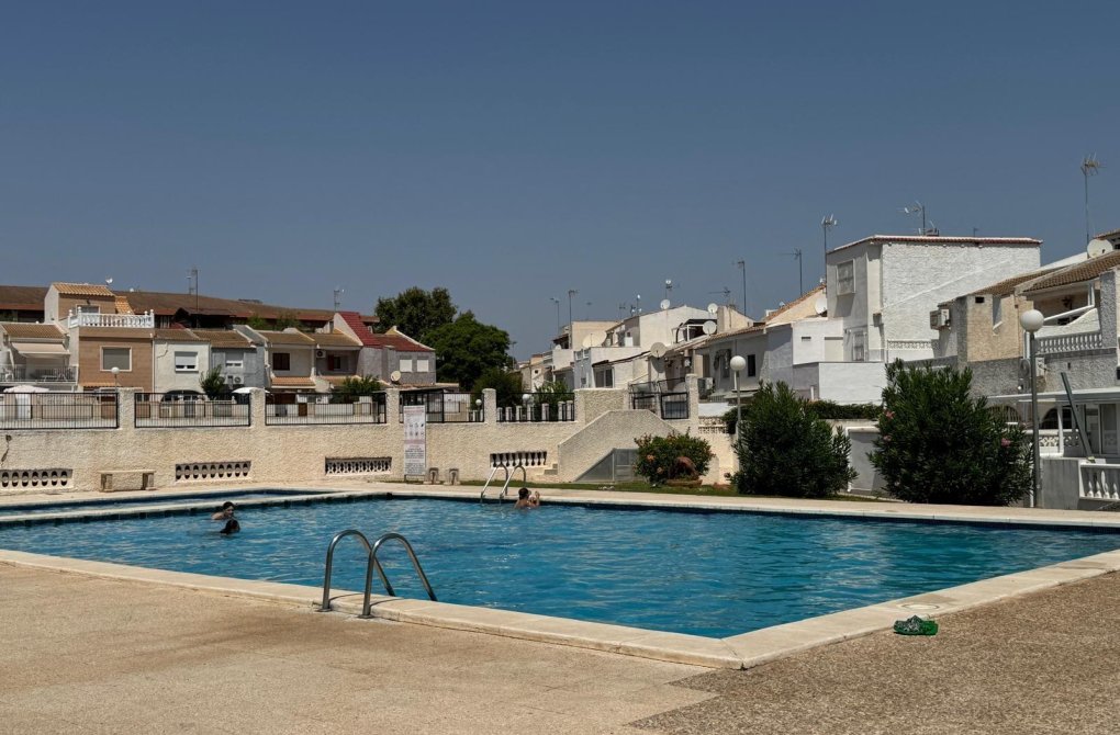 Resale - Terraced house - Torrevieja - Playa del cura