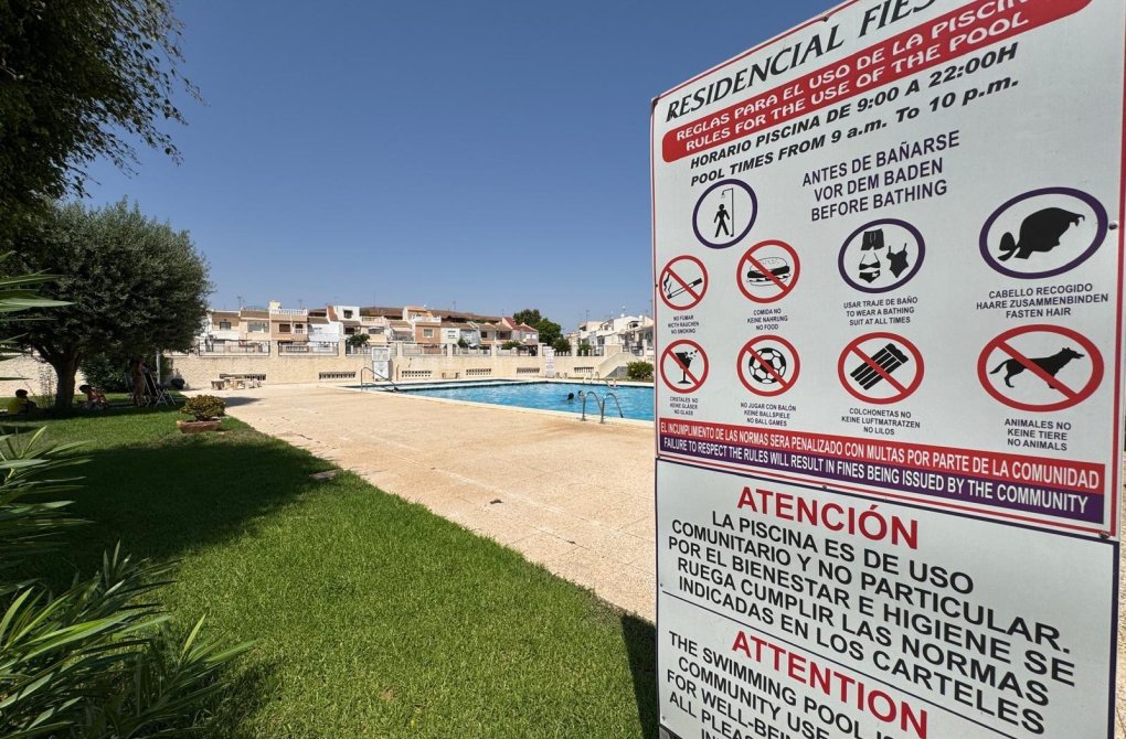 Resale - Terraced house - Torrevieja - Playa del cura