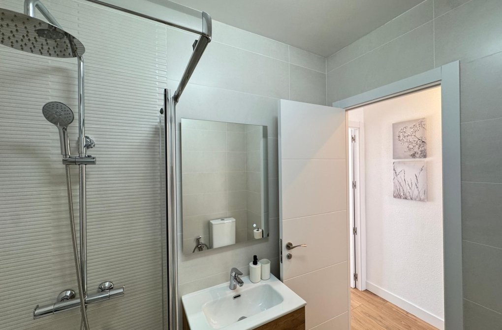 Resale - Terraced house - Torrevieja - Playa del cura