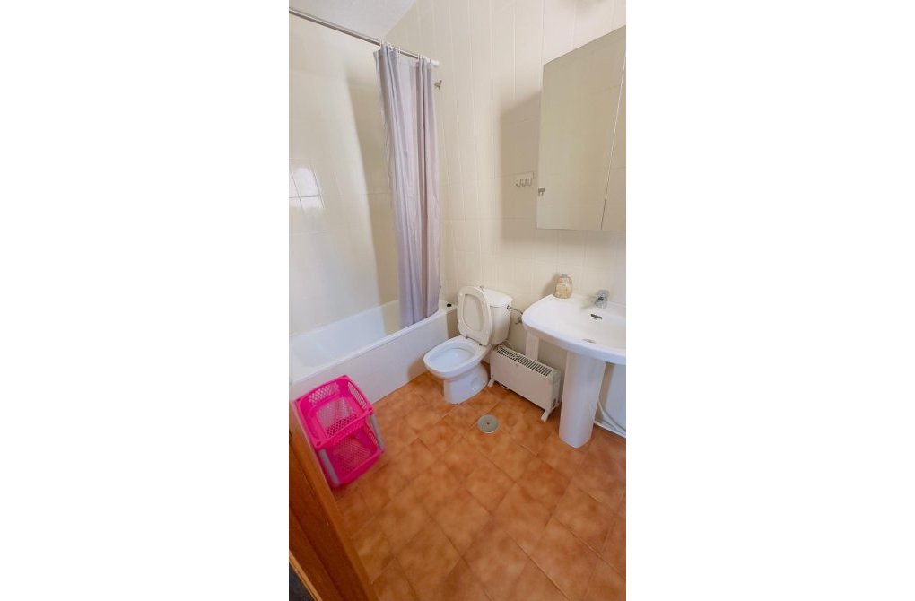 Resale - Bungalow - Torrevieja - Calas blanca