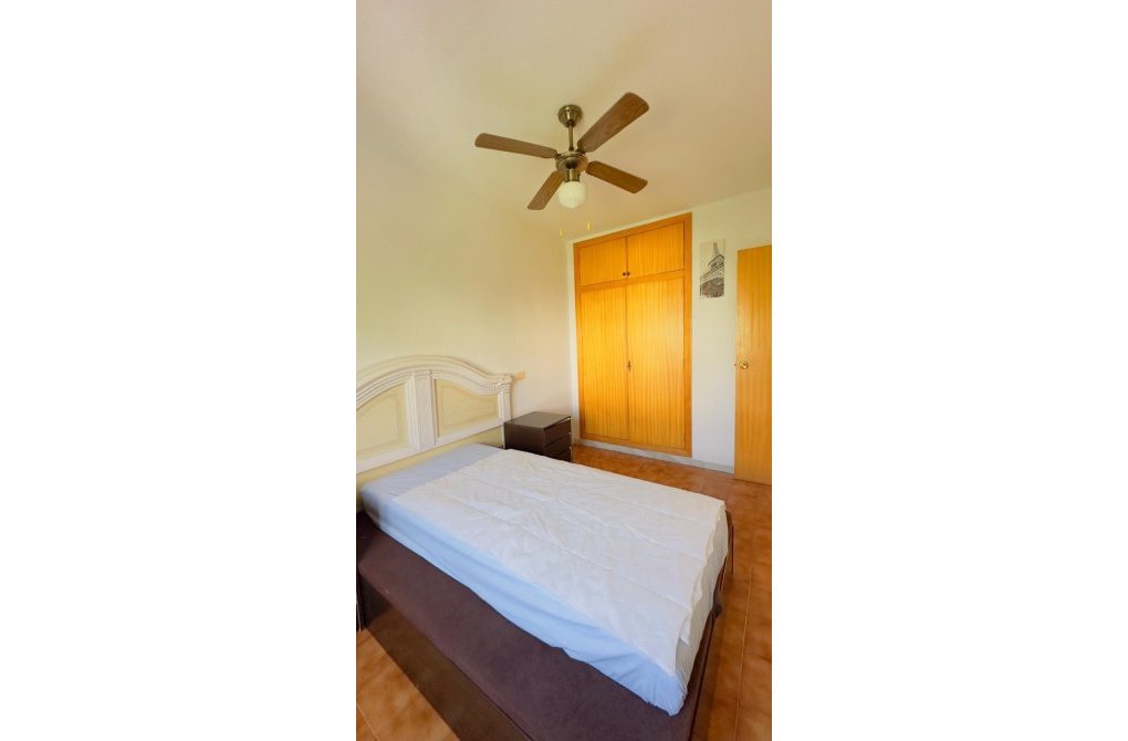 Resale - Bungalow - Torrevieja - Calas blanca