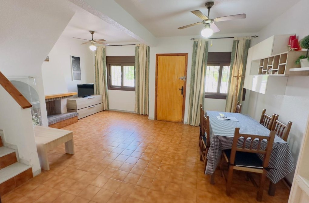 Resale - Bungalow - Torrevieja - Calas blanca