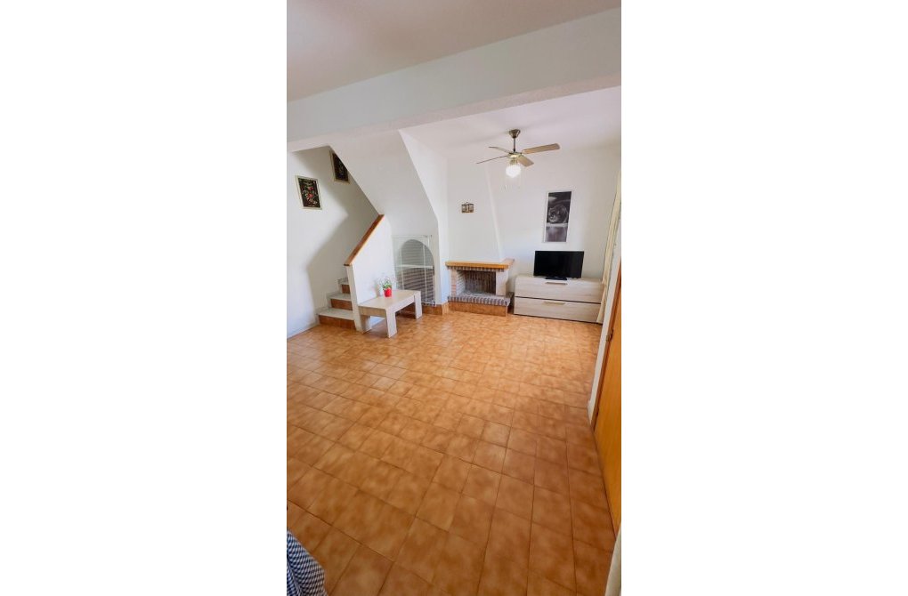 Resale - Bungalow - Torrevieja - Calas blanca