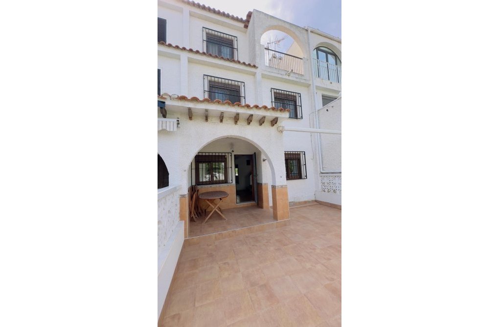 Resale - Bungalow - Torrevieja - Calas blanca