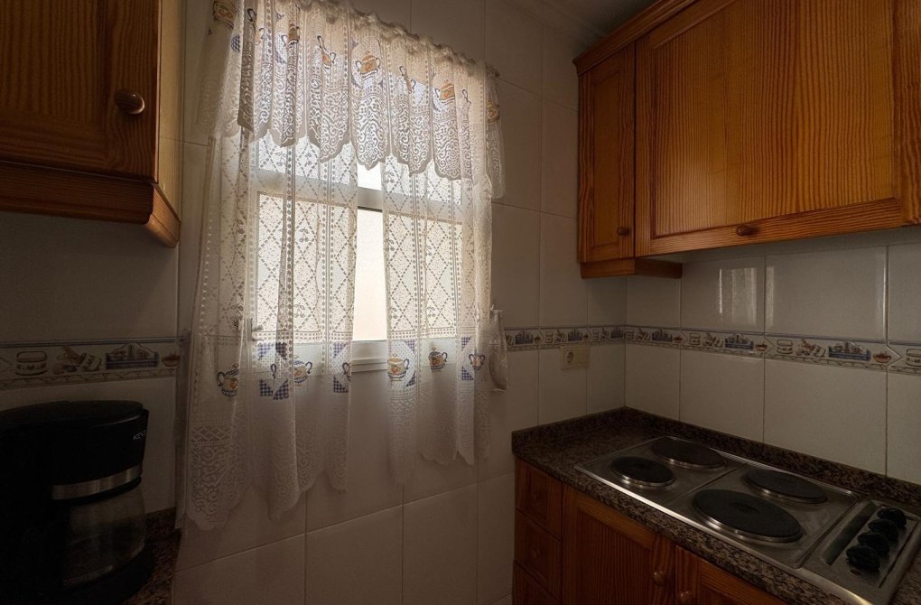 Resale - Apartment - Torrevieja - Estacion de autobuses