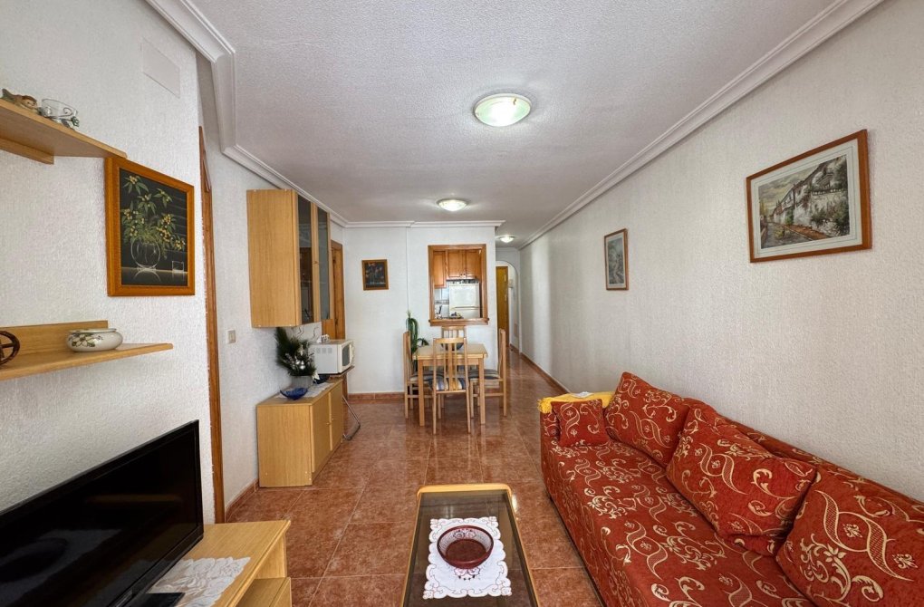 Resale - Apartment - Torrevieja - Estacion de autobuses