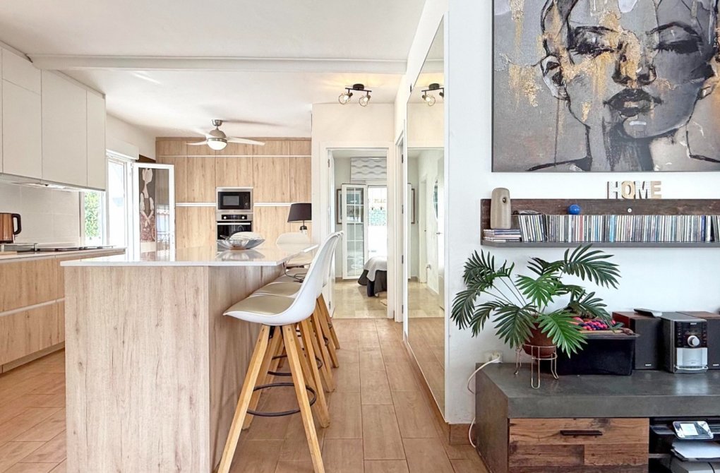 Resale - Detached Villa - Orihuela Costa - Villamartín