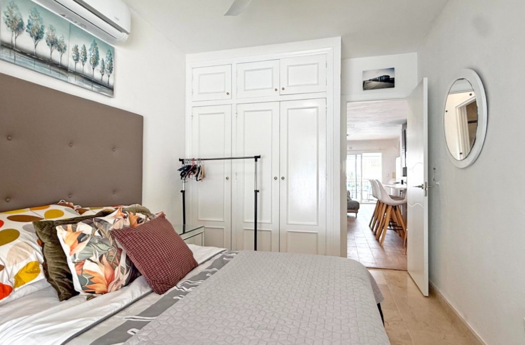 Resale - Detached Villa - Orihuela Costa - Villamartín