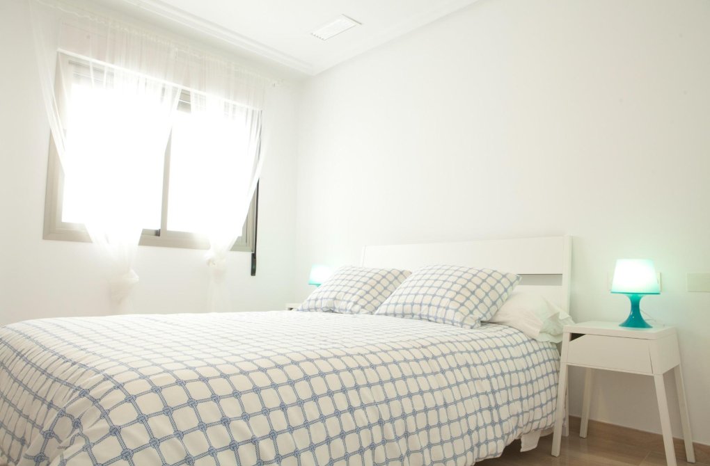 Resale - Apartment - Santa Pola - Playa Levante