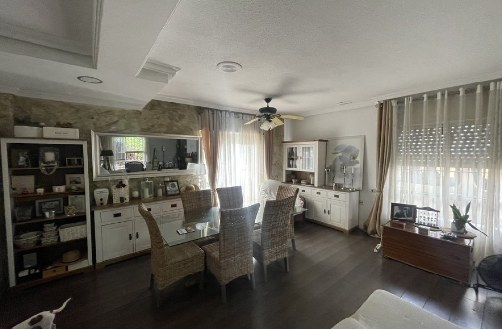 Reventa - Casa adosada - Rojales