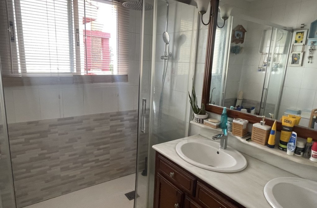 Reventa - Casa adosada - Rojales