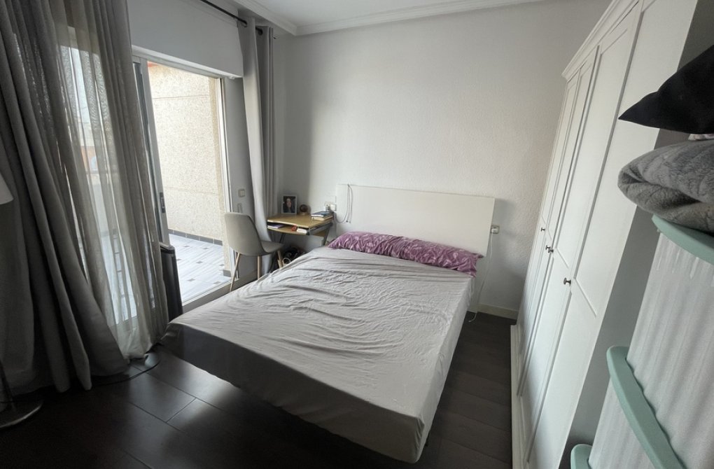 Reventa - Casa adosada - Rojales