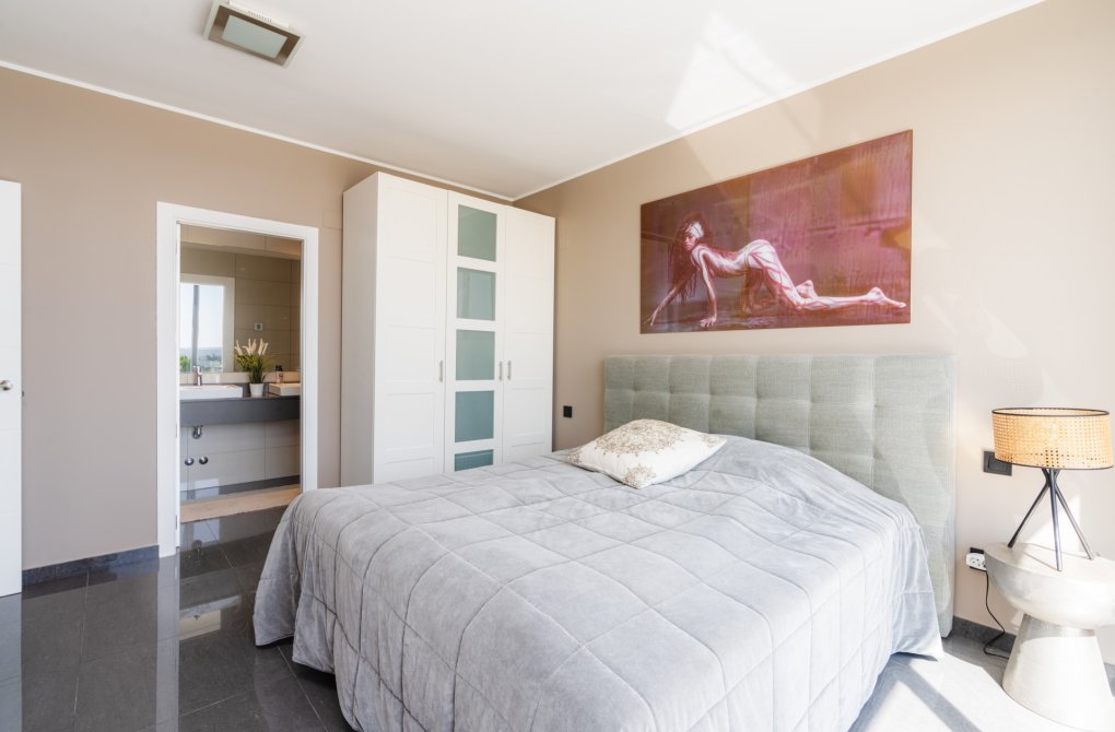 Resale - Villa - San Fulgencio - La Marina