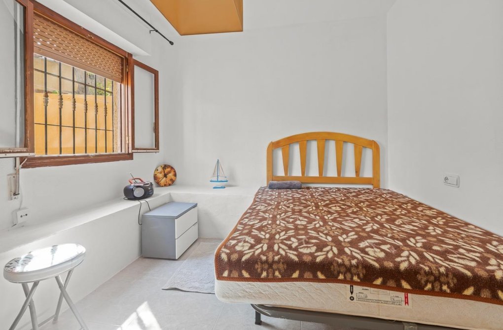 Resale - Villa - Villamartin - Res. Las Filipinas