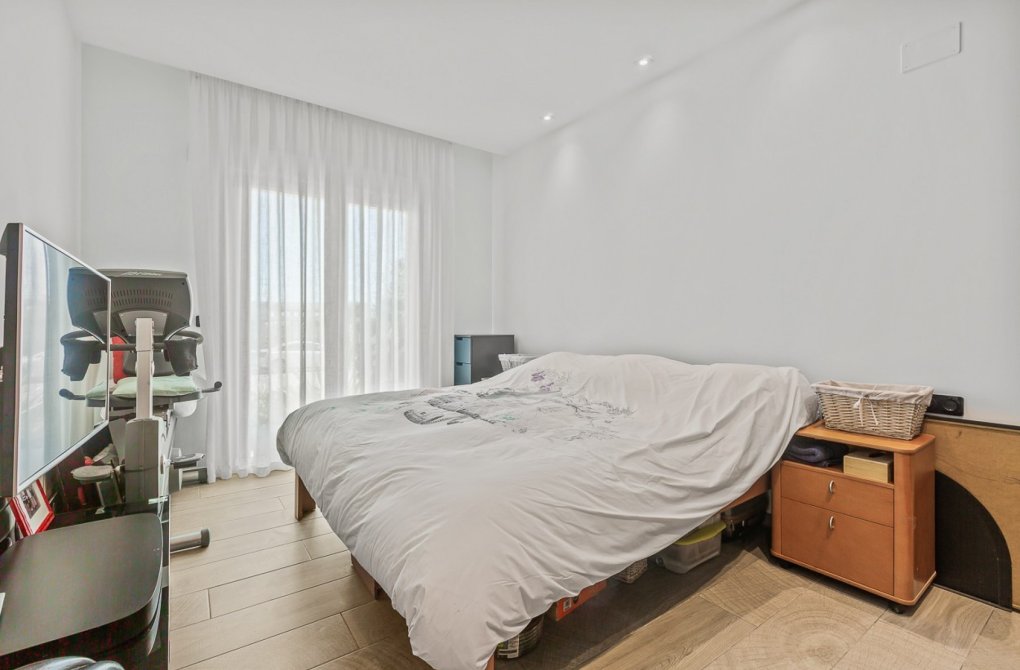 Вторичное жилье - Bилла - Algorfa - La Finca Golf Resort