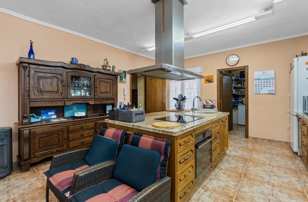 Resale - Villa - El Altet - San Francisco de Asis