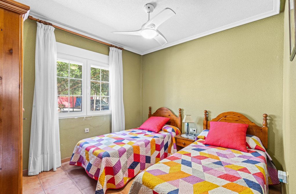 Resale - Villa - El Altet - San Francisco de Asis