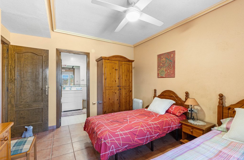 Resale - Villa - El Altet - San Francisco de Asis