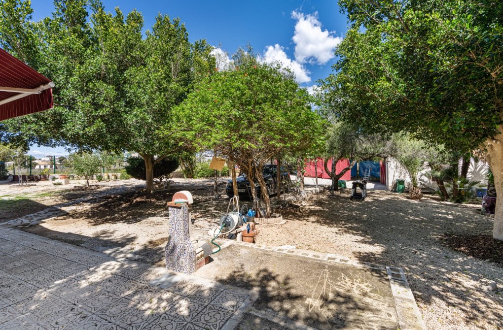 Resale - Villa - El Altet - San Francisco de Asis