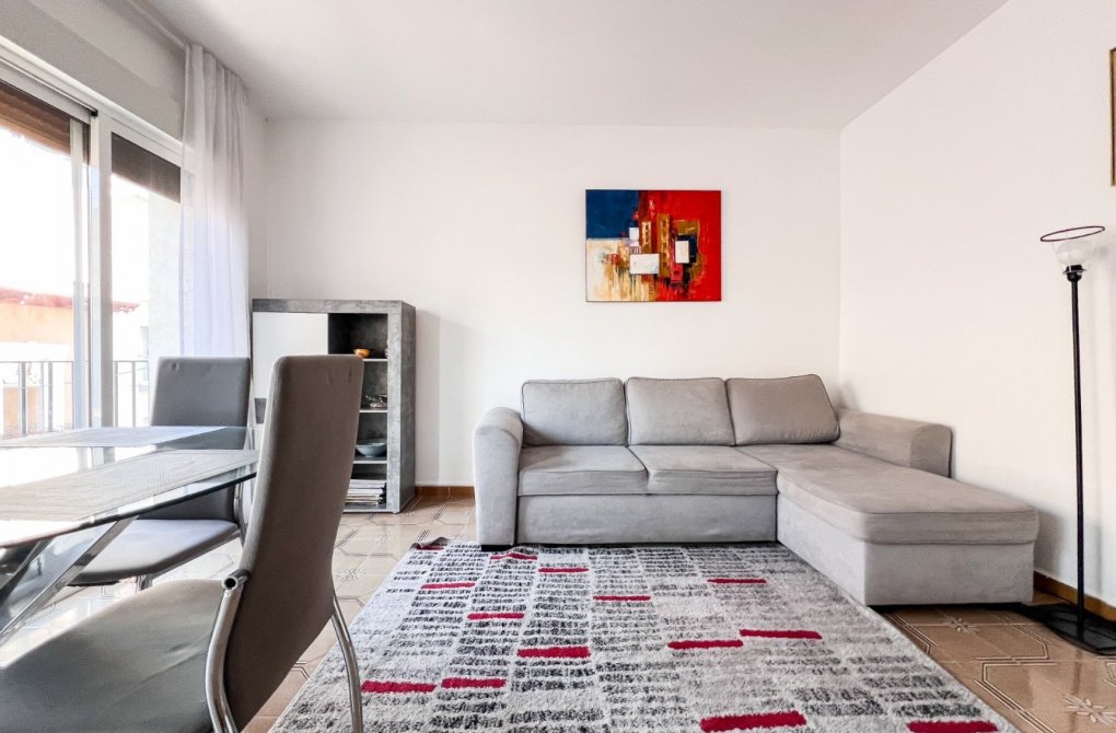 Resale - Apartment - Alicante - Center