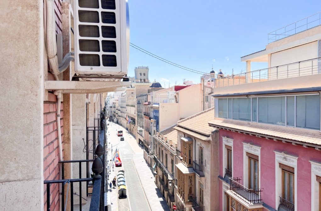Resale - Apartment - Alicante - Center
