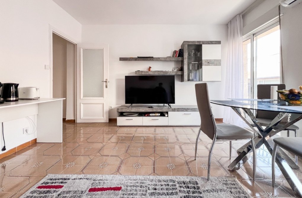 Resale - Apartment - Alicante - Center