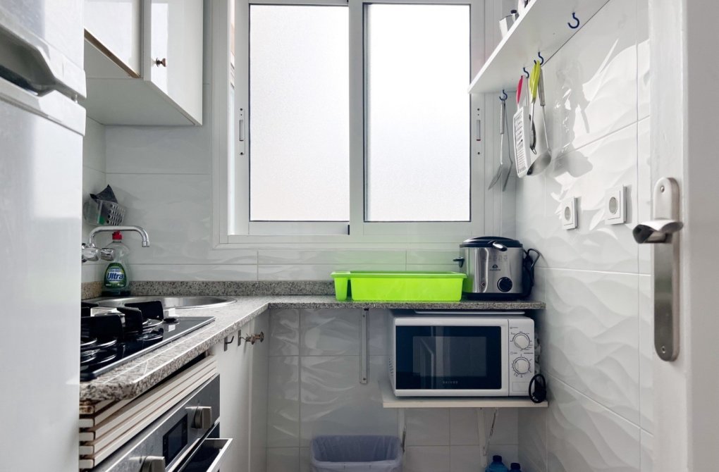 Resale - Apartment - Alicante - Center