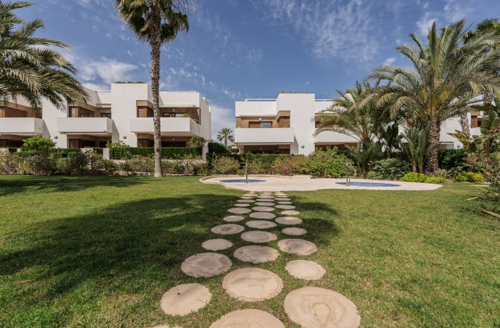 Resale - Ground Floor - Orihuela Costa - La Zenia