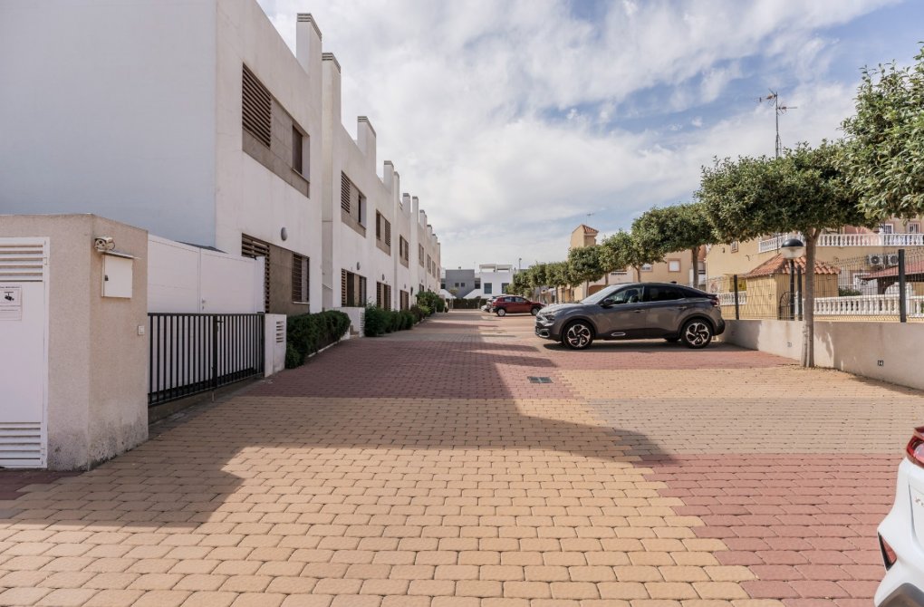 Resale - Ground Floor - Orihuela Costa - La Zenia
