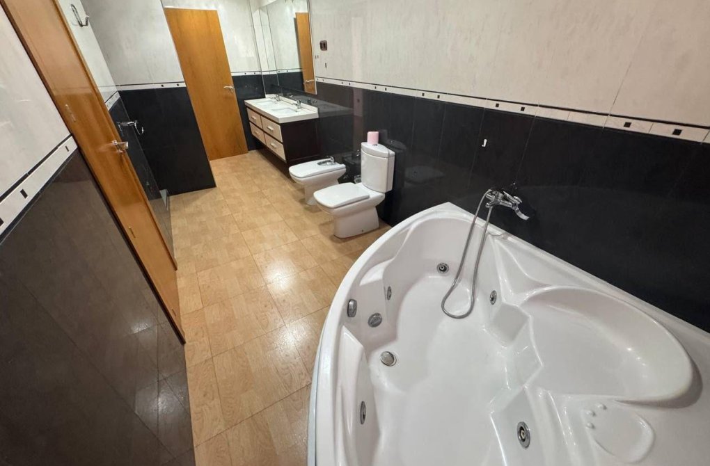 Rynek wtórny - Apartament - Torrevieja - Centro