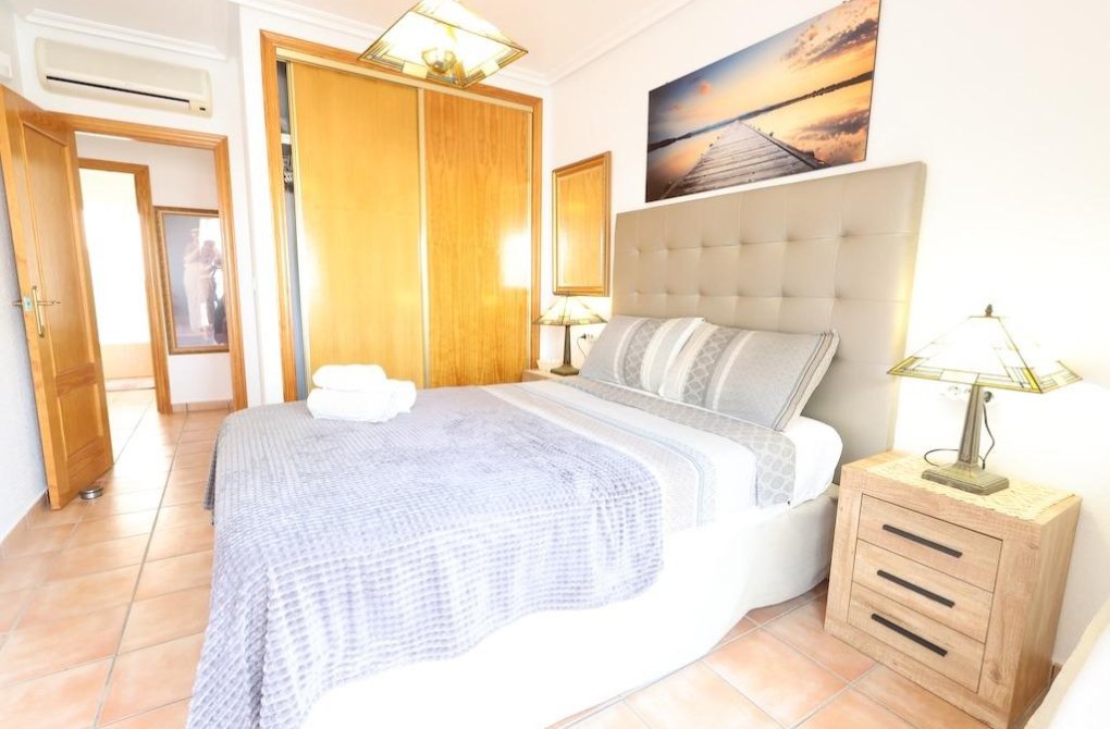 Resale - Chalet - Orihuela Costa - Cabo Roig