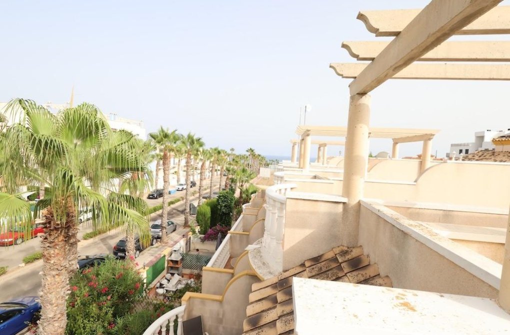 Resale - Chalet - Orihuela Costa - Cabo Roig