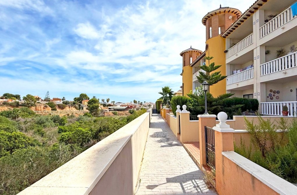 Rynek wtórny - Apartament - Orihuela Costa - Lomas de Cabo Roig