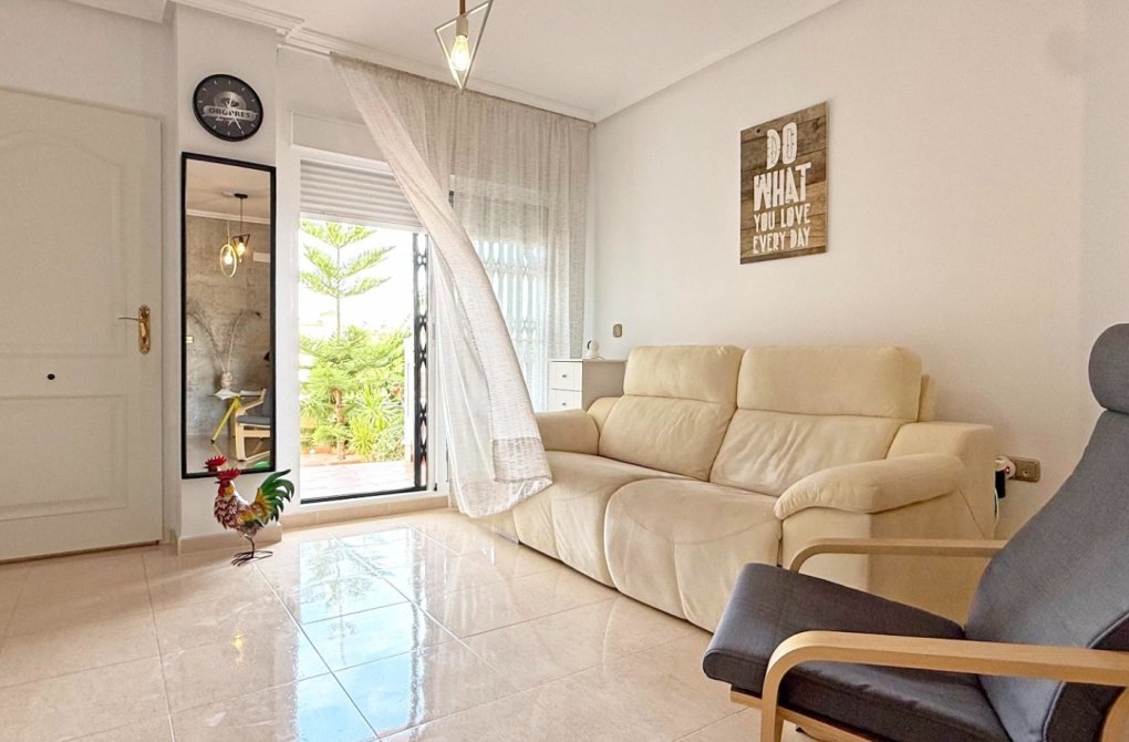 Rynek wtórny - Apartament - Orihuela Costa - Lomas de Cabo Roig