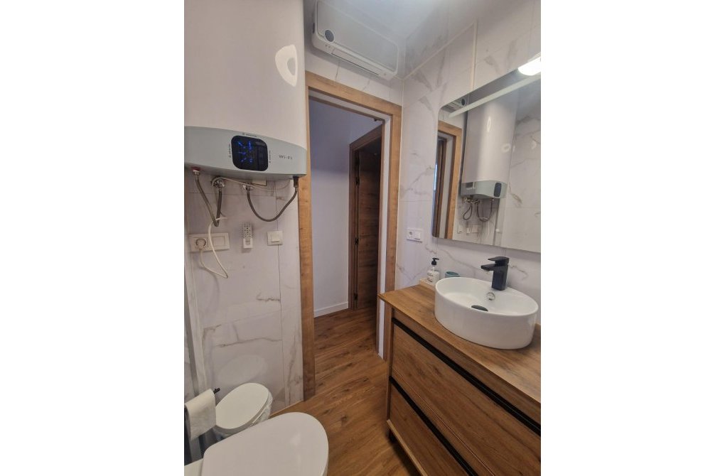 Resale - Bungalow - Torrevieja - Los altos