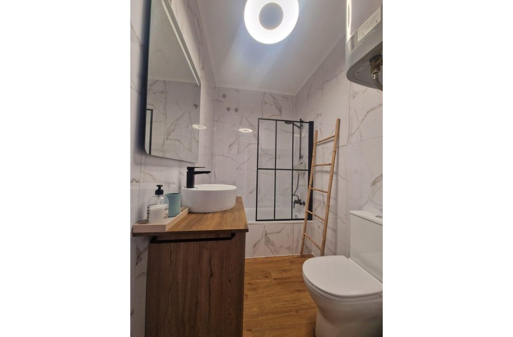 Resale - Bungalow - Torrevieja - Los altos