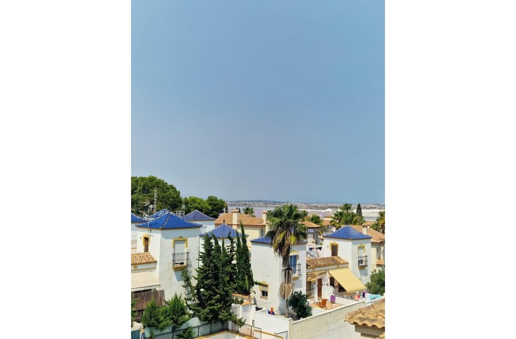 Resale - Bungalow - Torrevieja - Los altos