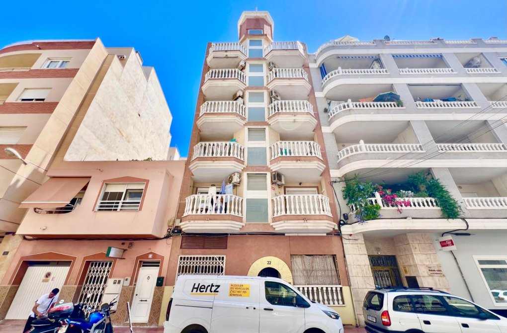 Resale - Apartment - Torrevieja - Habaneras