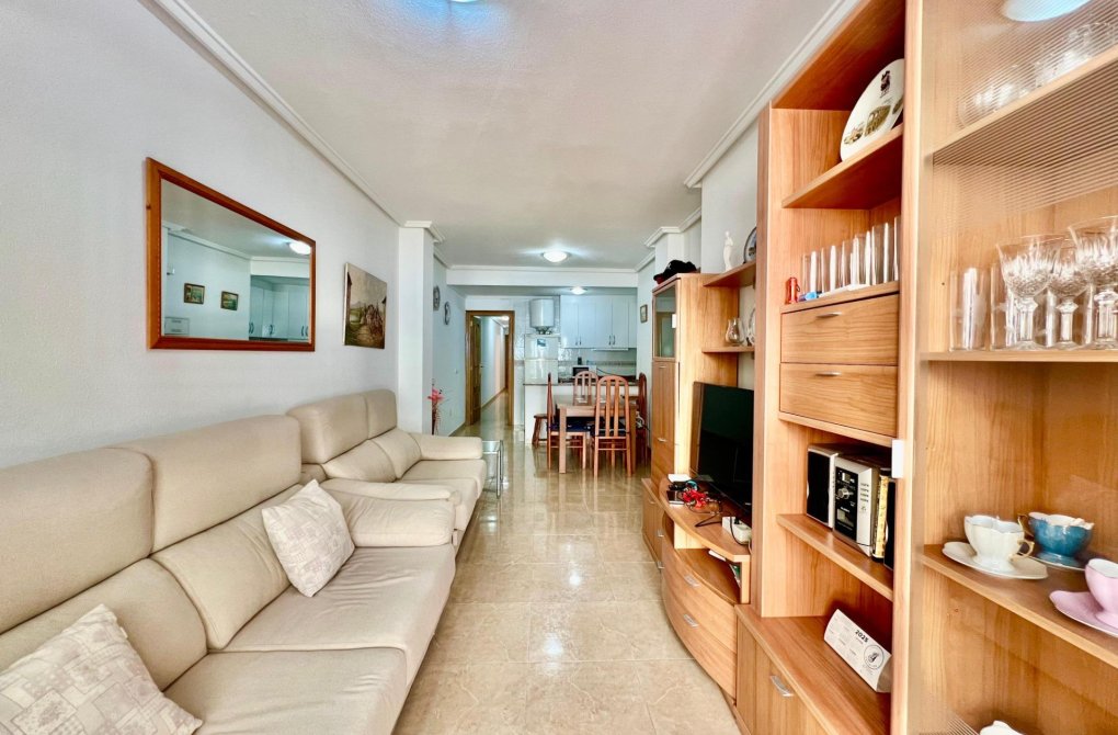 Resale - Apartment - Torrevieja - Habaneras