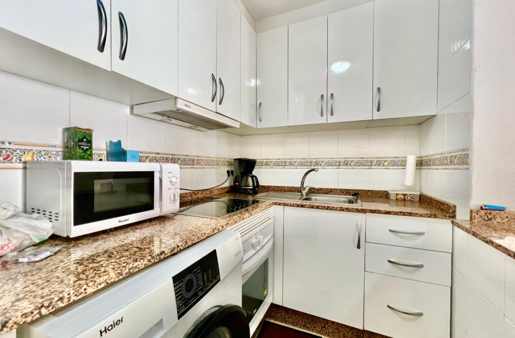 Resale - Apartment - Torrevieja - Habaneras