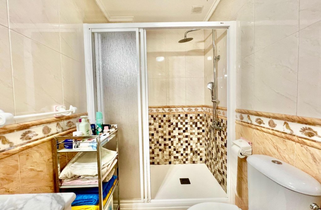 Resale - Apartment - Torrevieja - Habaneras