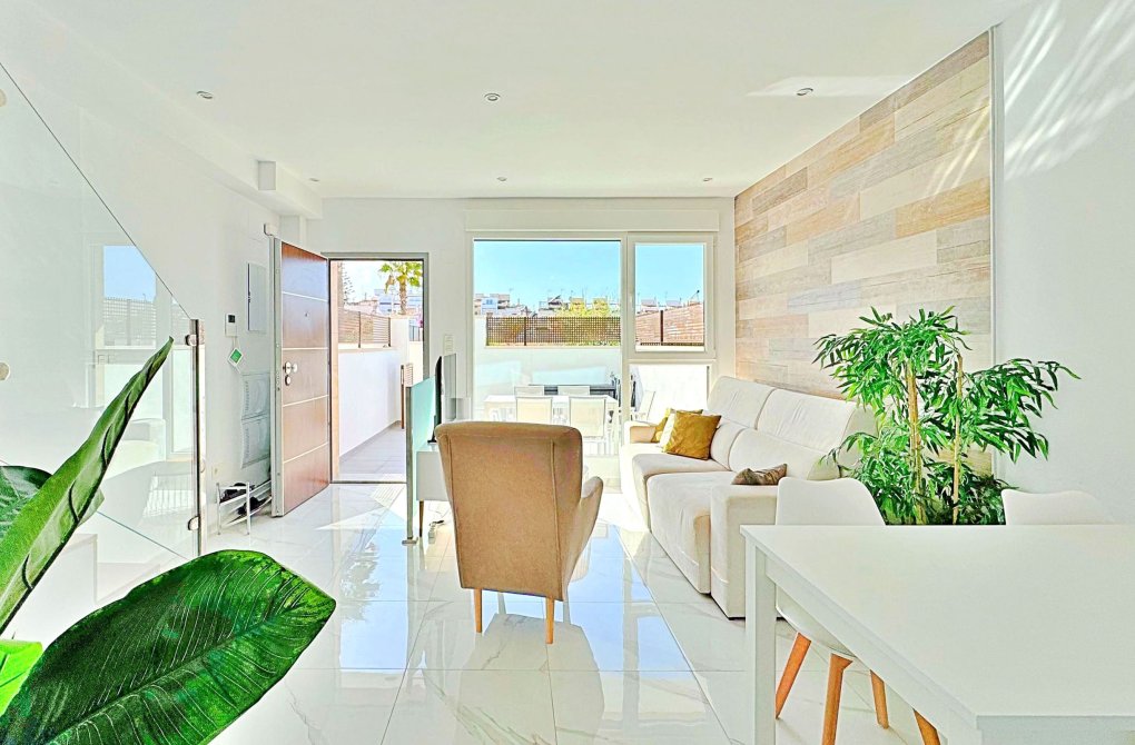 Resale - Townhouse - Torrevieja - Los balcones