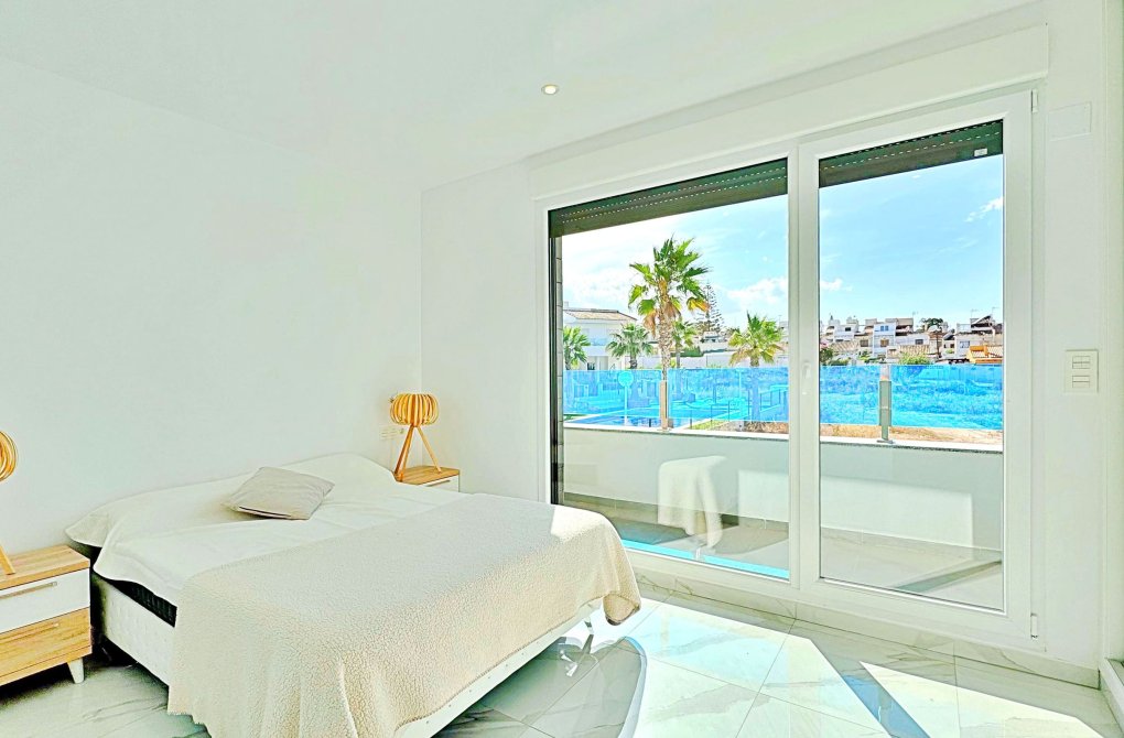 Resale - Townhouse - Torrevieja - Los balcones