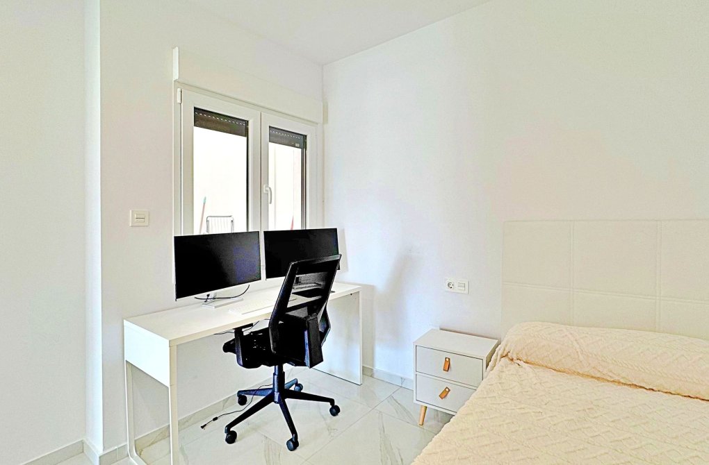 Resale - Townhouse - Torrevieja - Los balcones