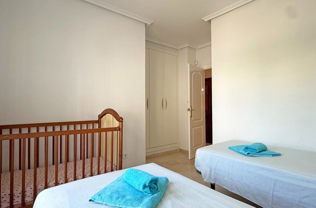 Resale - Apartment - Orihuela Costa - Villamartín