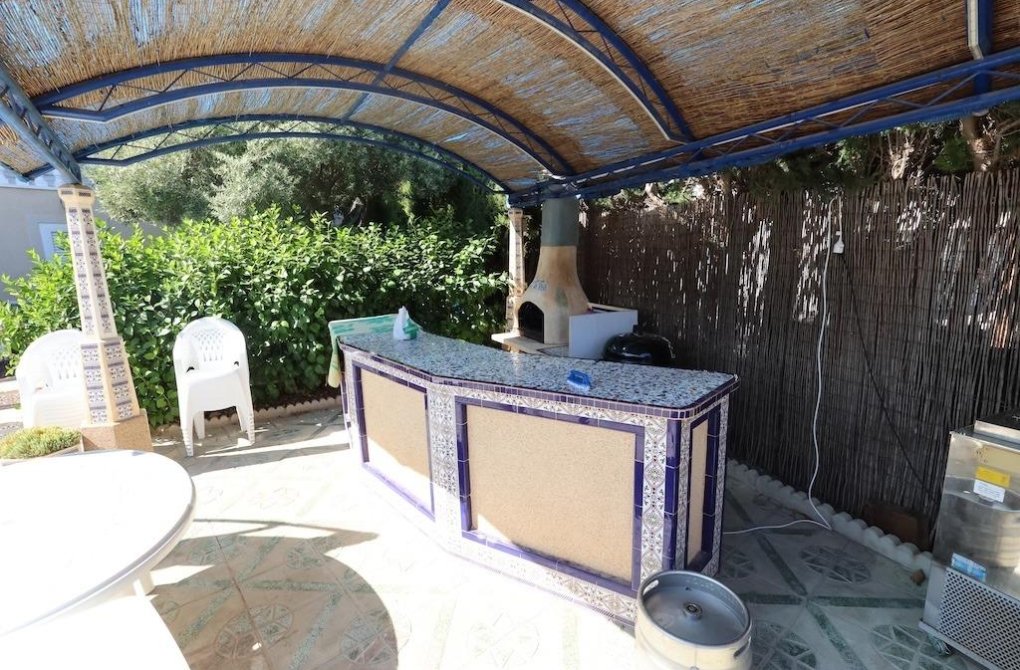 Resale - Villa - Cabo Roig - MUY CERCA DE LA PLAYA