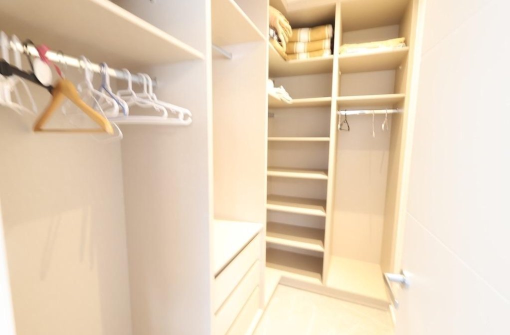 Resale - Villa - Cabo Roig - MUY CERCA DE LA PLAYA