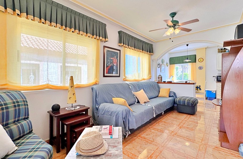 Resale - Apartment - Orihuela Costa - La Zenia