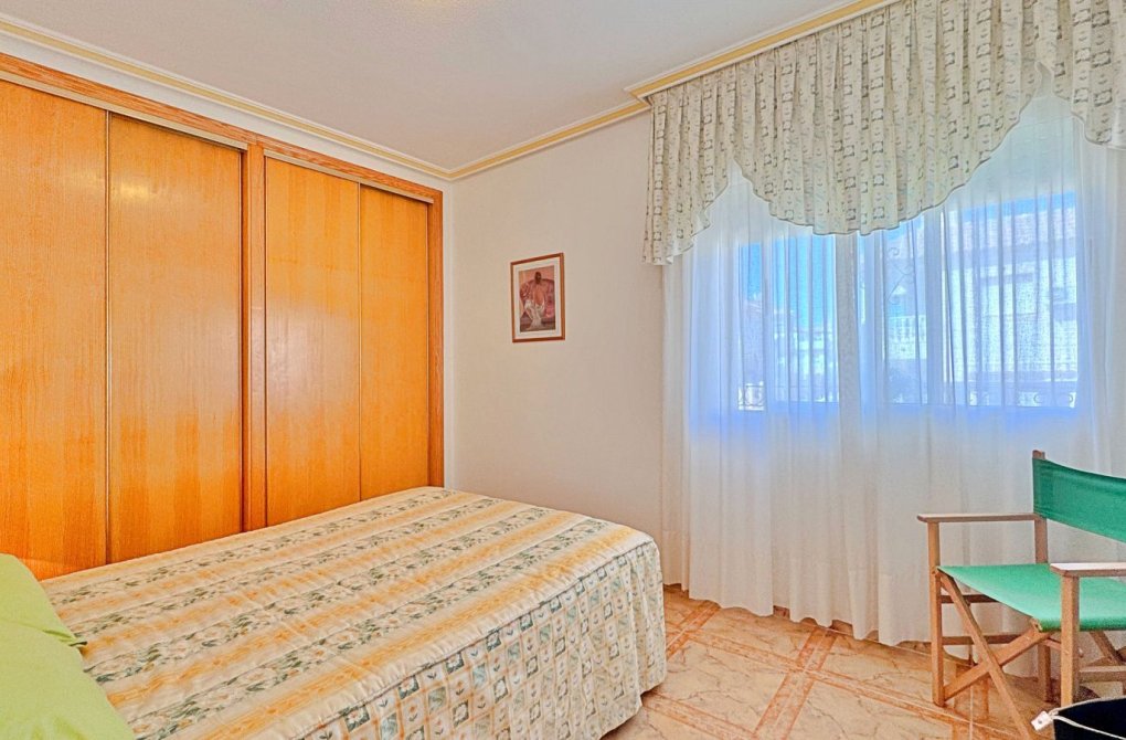Resale - Apartment - Orihuela Costa - La Zenia